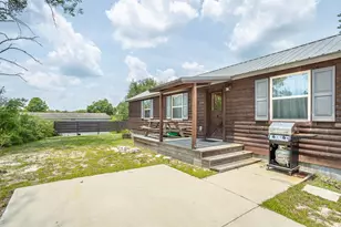 407 SE 9th St, Carrabelle, FL 32322 - Photo 4