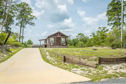 407 SE 9th St, Carrabelle, FL 32322 - Photo 2
