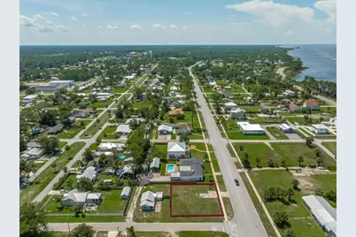 1301 Monument Ave, Port Saint Joe, FL 32456 - Photo 8