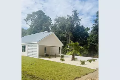217 15th St, Apalachicola, FL 32320 - Photo 2