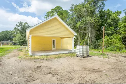 217 15th St, Apalachicola, FL 32320 - Photo 2