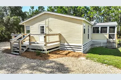 1846 Beacon St, Carrabelle, FL 32322 - Photo 2