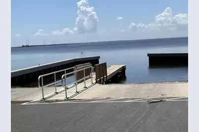 213 N Bay Shore Dr, Eastpoint, FL 32328 - Photo 36