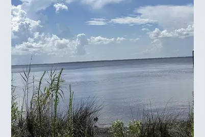 213 N Bay Shore Dr, Eastpoint, FL 32328 - Photo 14