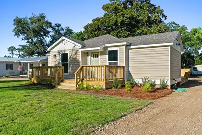 110 Hunter Cir, Port Saint Joe, FL 32456 - Photo 2