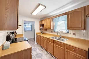 511 Woodward Ave, Port Saint Joe, FL 32456 - Photo 10