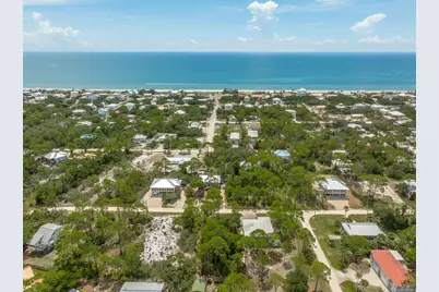 1019 Porter St, Saint George Island, FL 32328 - Photo 8