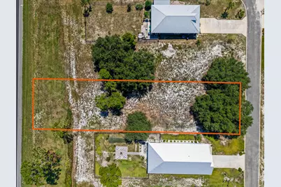 1690 St George's Ct, Eastpoint, FL 32328 - Photo 4