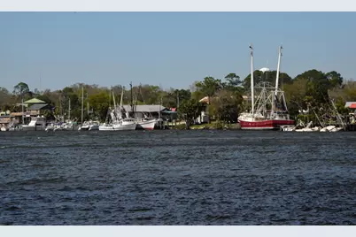 120 S Mariners Way, Carrabelle, FL 32322 - Photo 6