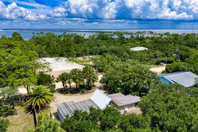 316 W Pine Ave, Saint George Island, FL 32328 - Photo 4