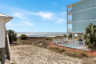 267 S Palm St, Port Saint Joe, FL 32456 - Photo 2
