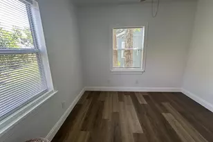 1821 34th Ave N, Saint Petersburg, FL 33713 - Photo 8
