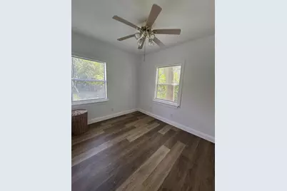 1821 34th Ave N, Saint Petersburg, FL 33713 - Photo 16