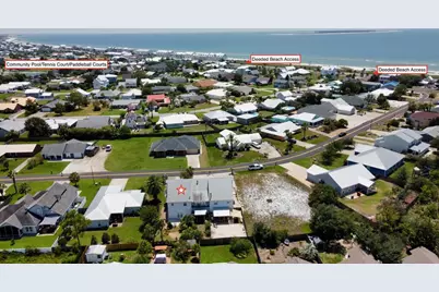632 Gulf Aire Dr, Port Saint Joe, FL 32456 - Photo 2