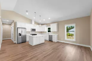 624 Knowles Ave, Port Saint Joe, FL 32456 - Photo 6