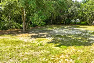 132 Putnal St, Carrabelle, FL 32322 - Photo 32