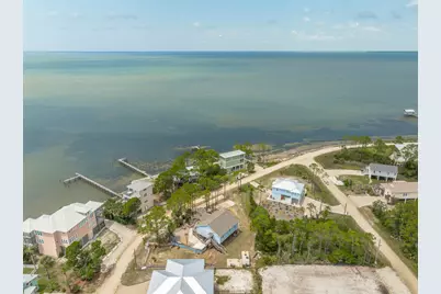 500 Sawyer St, Saint George Island, FL 32328 - Photo 28
