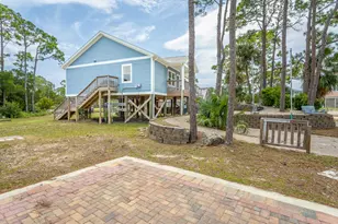 500 Sawyer St, Saint George Island, FL 32328 - Photo 8