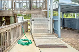 500 Sawyer St, Saint George Island, FL 32328 - Photo 6