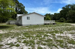 155 Doe Ln, Carrabelle, FL 32322 - Photo 2