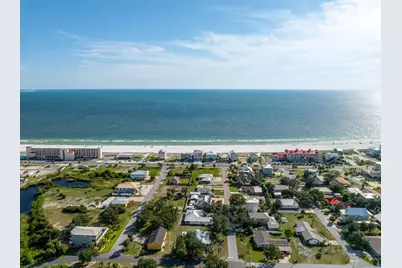 300 Bailey Ln, Mexico Beach, FL 32456 - Photo 14