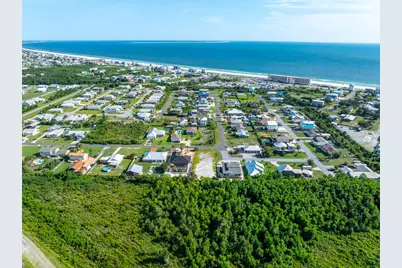 300 Bailey Ln, Mexico Beach, FL 32456 - Photo 4