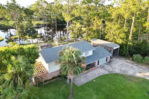 109 Sunset Cir, Port Saint Joe, FL 32456 - Photo 4