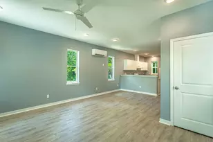 509 SE 7th St, Carrabelle, FL 32322 - Photo 10