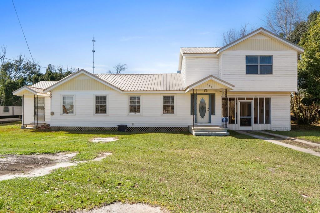 539 S 2nd St - 539 S 2nd St, Wewahitchka, FL 32465 Luxury Property | Jose Angel Pina