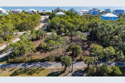 1944 Reed Ct W, Saint George Island, FL 32328 - Photo 6