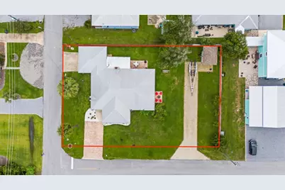 140 Pine St, Mexico Beach, FL 32456 - Photo 2