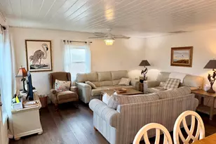 633 E Gorrie Dr, Saint George Island, FL 32328 - Photo 12