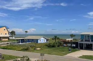 633 E Gorrie Dr, Saint George Island, FL 32328 - Photo 2