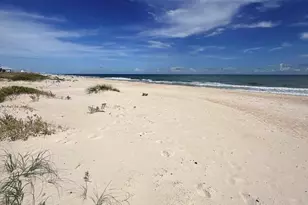 633 E Gorrie Dr, Saint George Island, FL 32328 - Photo 10