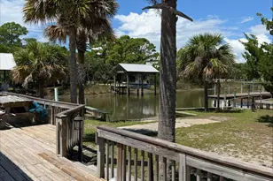 525 W Bay Shore Dr, Saint George Island, FL 32328 - Photo 8