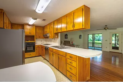 112 Hinton St, Carrabelle, FL 32323 - Photo 14
