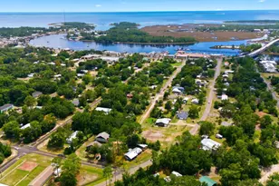 608 W 10th St, Carrabelle, FL 32322 - Photo 28
