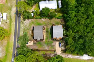 608 W 10th St, Carrabelle, FL 32322 - Photo 30