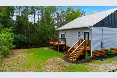608 W 10th St, Carrabelle, FL 32322 - Photo 26