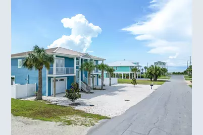 104 19th St, Mexico Beach, FL 32456 - Photo 2