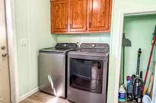 220 N Canal Dr, Port Saint Joe, FL 32456 - Photo 10