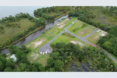 144Etal Waddell Rd, Apalachicola, FL 32320 - Photo 2