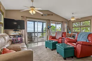 669 Bay Dr, Carrabelle, FL 32322 - Photo 8