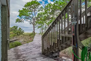 669 Bay Dr, Carrabelle, FL 32322 - Photo 26