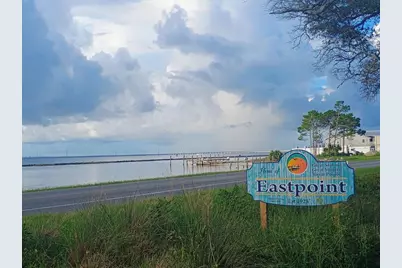 368 Ridgecrest Pkwy, Eastpoint, FL 32328 - Photo 2