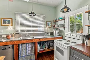 403 Tallahassee St, Carrabelle, FL 32322 - Photo 14