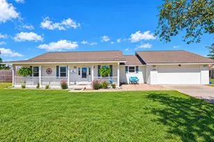 229 Balboa St, Port Saint Joe, FL 32456 - Photo 2