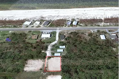 175 Beach St, Port Saint Joe, FL 32456 - Photo 4