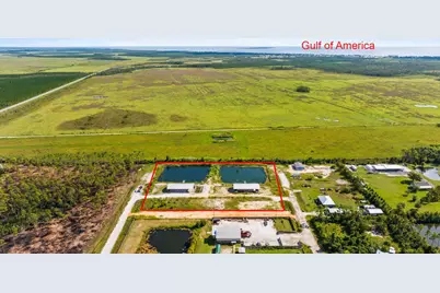 279 Cottonwood St, Port Saint Joe, FL 32456 - Photo 1