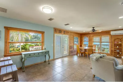 607 Hwy 98, Eastpoint, FL 32328 - Photo 16